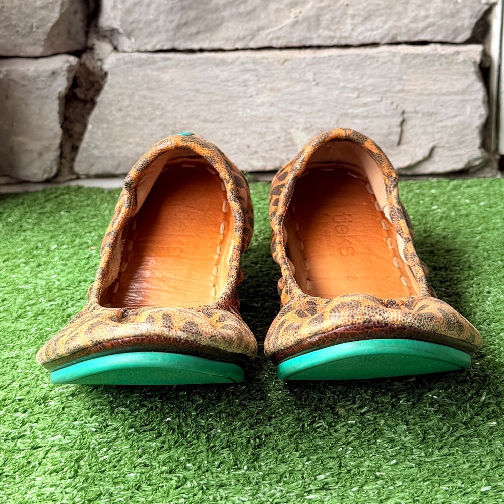 Tieks By Gavrieli Leopard Print Leather Women’s Flat Shoes - Picture 6 of 11